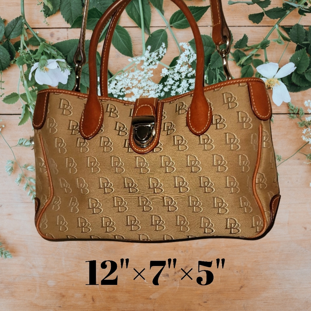 Dooney & Bourke sig tan beige carryall